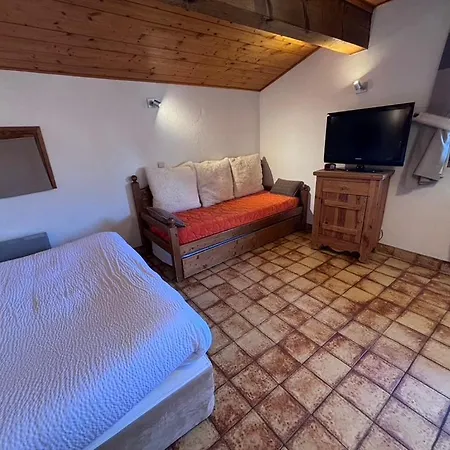 Aravis, Chez Francine Apartment