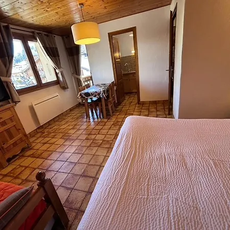 Aravis, Chez Francine Daire Notre-Dame-de-Bellecombe